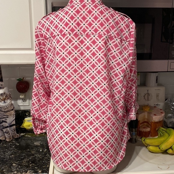 F womens Coral Bay casual long roll tab sleeve button up plus size top 1X.  EUC - Picture 2 of 3